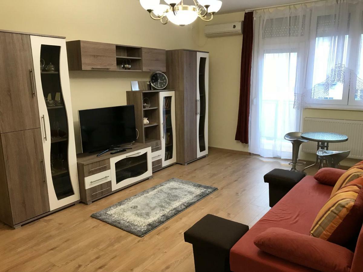 Ella Apartman Debrecín Exteriér fotografie